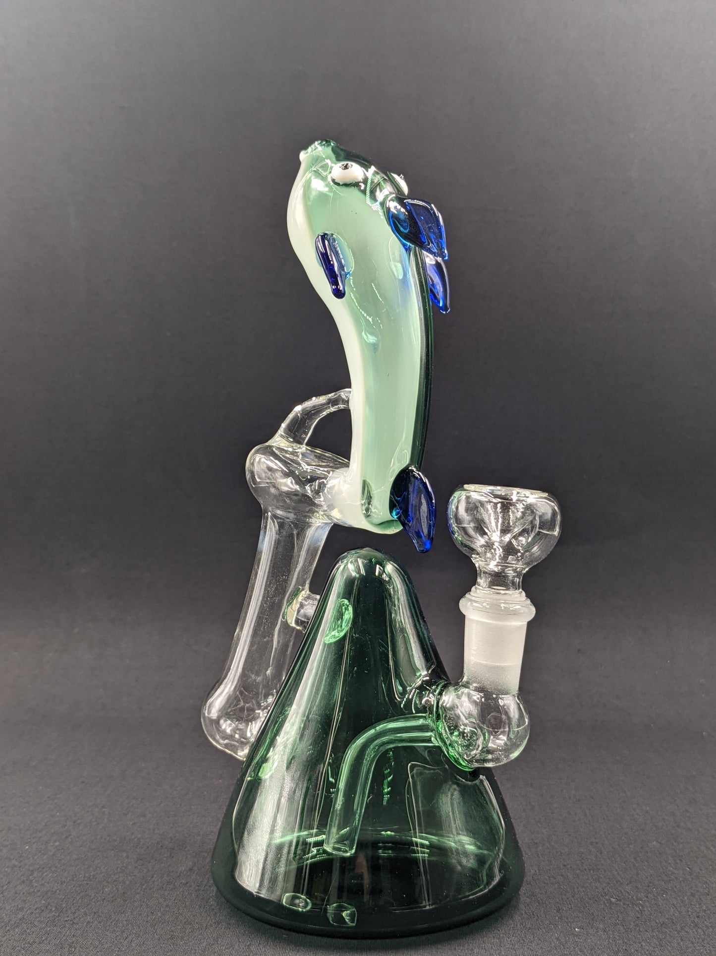 8.5" Glass Water Pipe Bong Fish02 Green